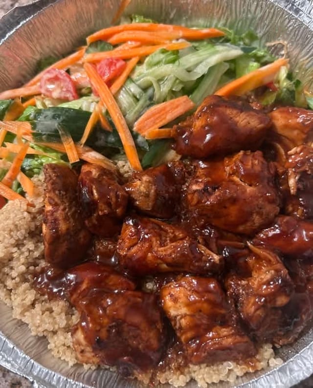 JERK CHKN AND QUINOA.